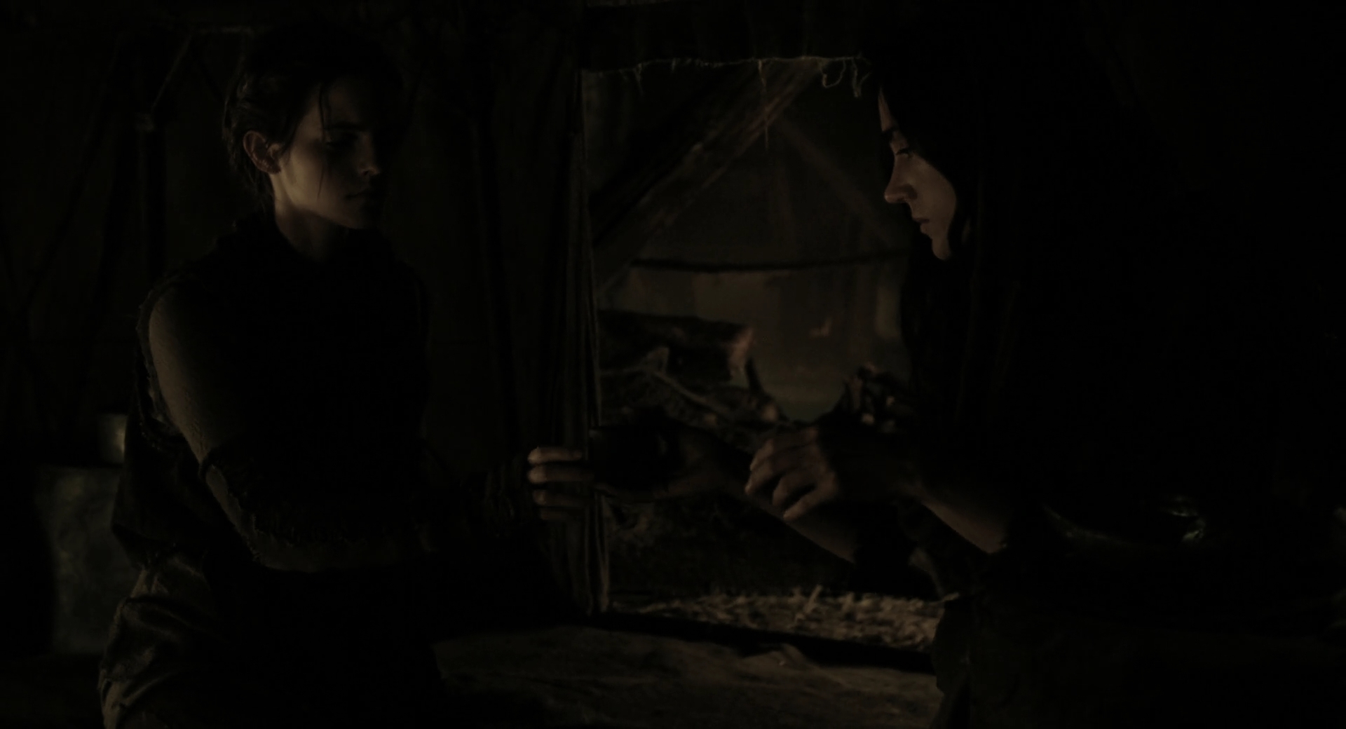 EmmaWatsonFan-dot-nl_Noah3416.jpg
