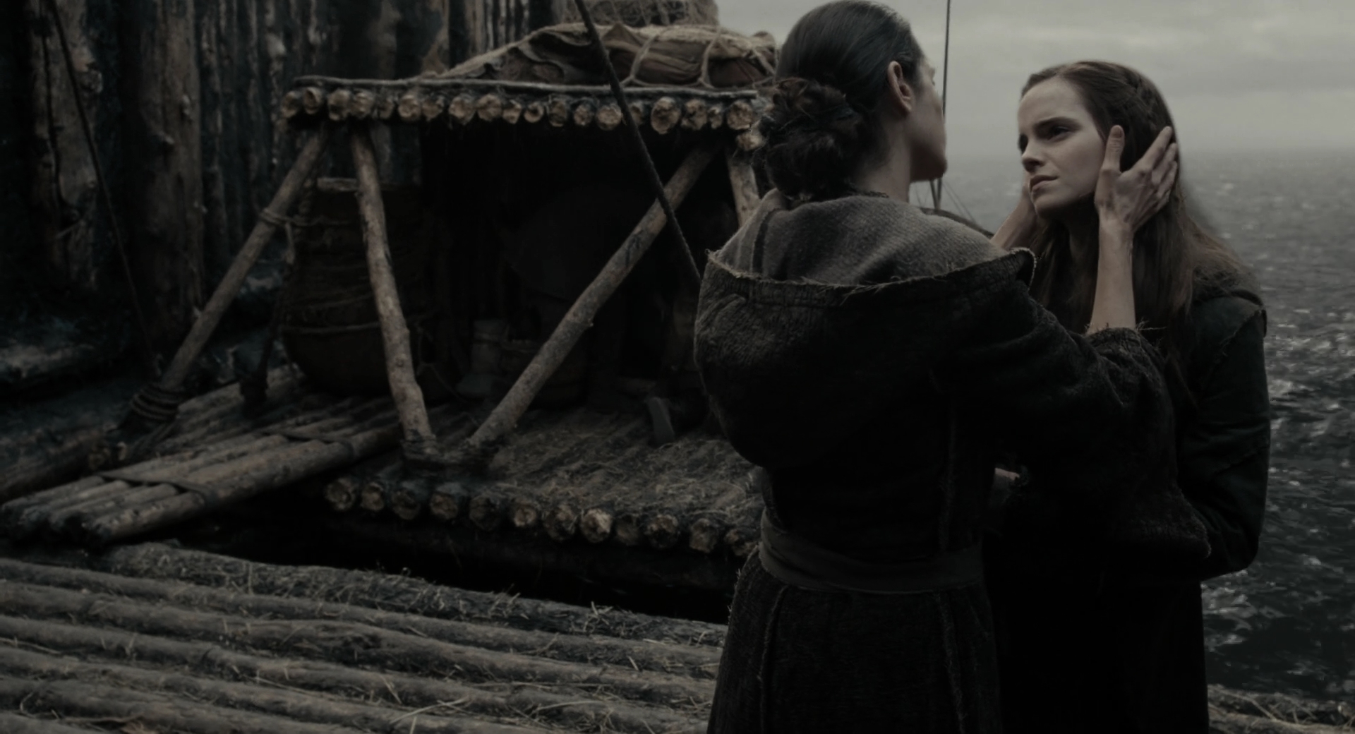 EmmaWatsonFan-dot-nl_Noah4175.jpg