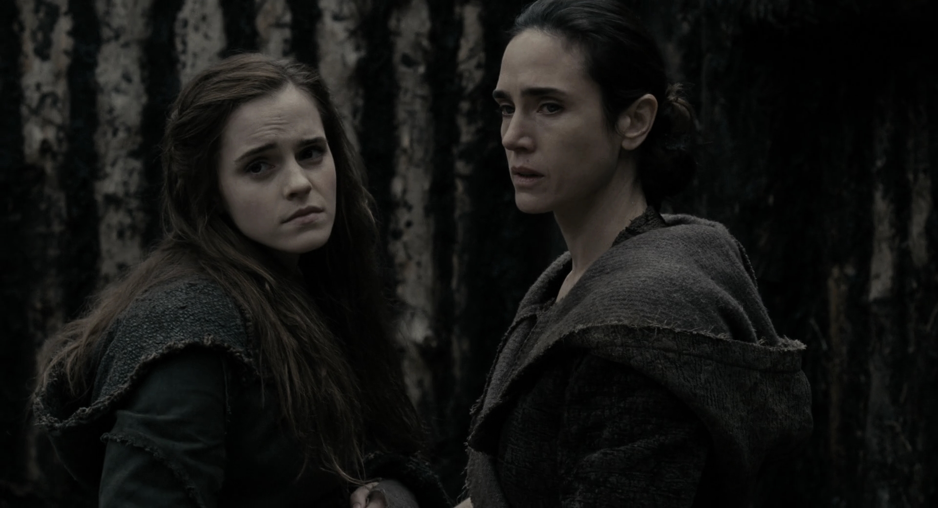 EmmaWatsonFan-dot-nl_Noah4186.jpg
