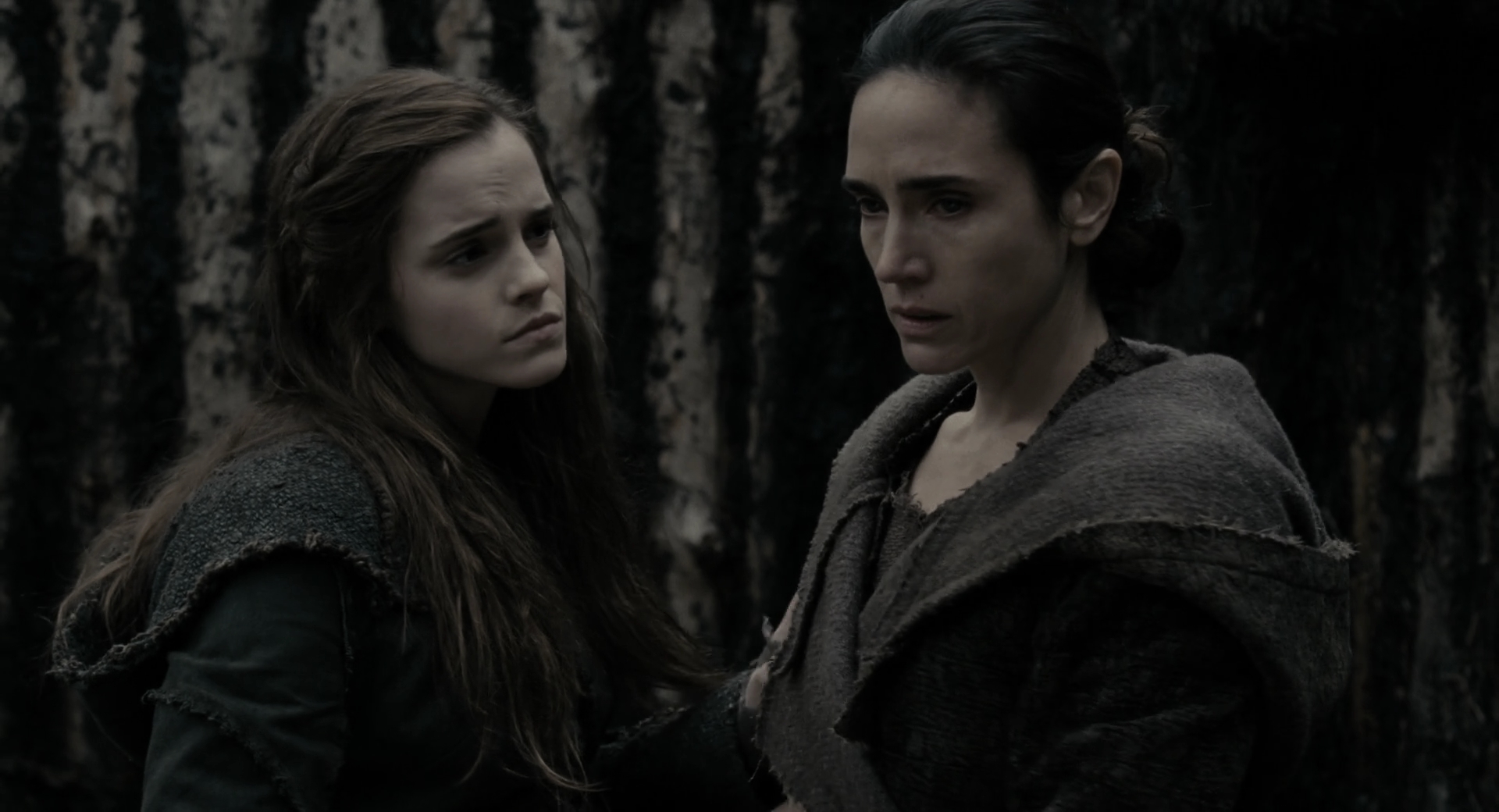 EmmaWatsonFan-dot-nl_Noah4187.jpg