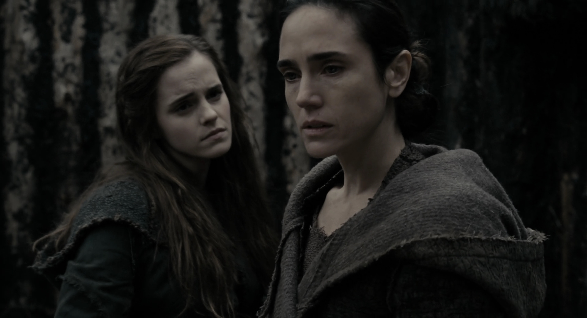 EmmaWatsonFan-dot-nl_Noah4188.jpg