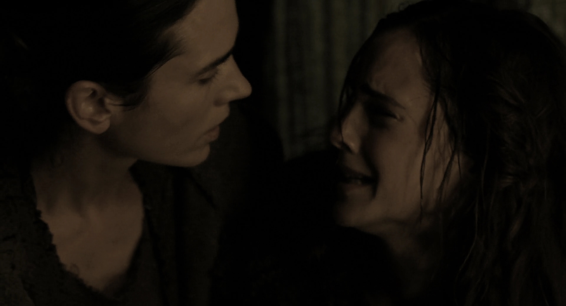 EmmaWatsonFan-dot-nl_Noah4275.jpg