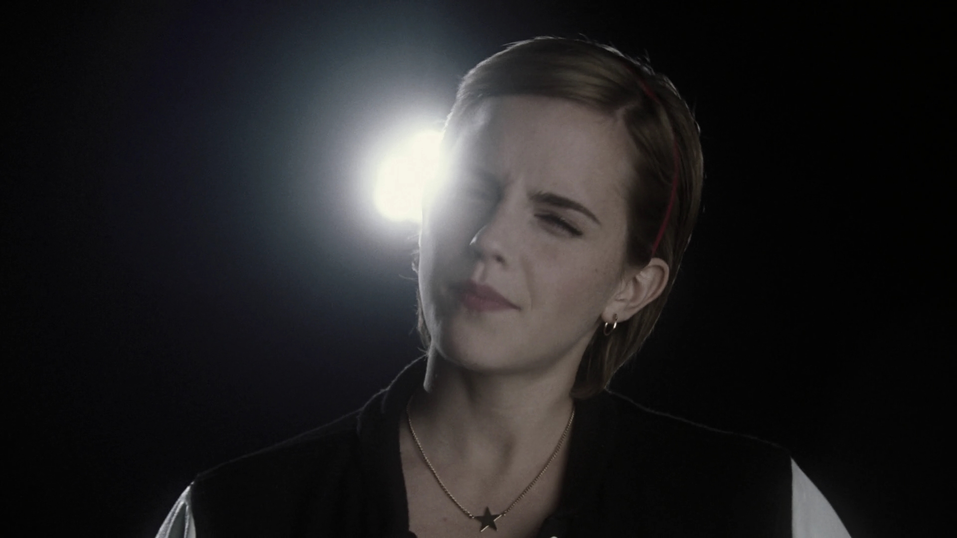 EmmaWatonFan-dot-nl_ThePerksOfBeingAWallflower0004.jpg