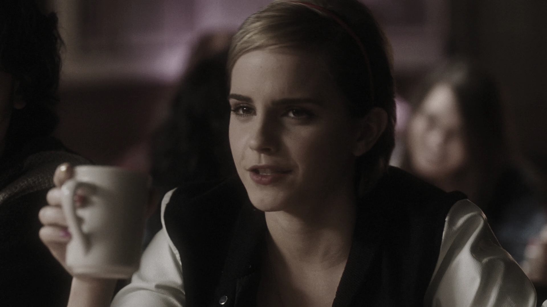 EmmaWatonFan-dot-nl_ThePerksOfBeingAWallflower0837.jpg EmmaWatonFan-dot-nl_ThePerksOfBeingAWallflower0837.jpg