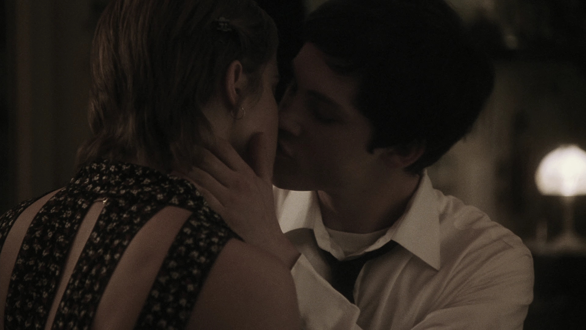 EmmaWatonFan-dot-nl_ThePerksOfBeingAWallflower5022.jpg EmmaWatonFan-dot-nl_ThePerksOfBeingAWallflower5022.jpg