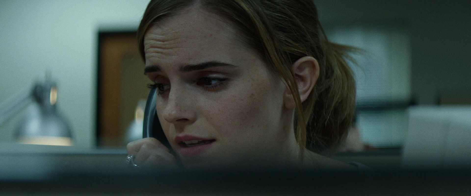 EmmaWatsonFan-dot-nl_TheCircle0119.jpg