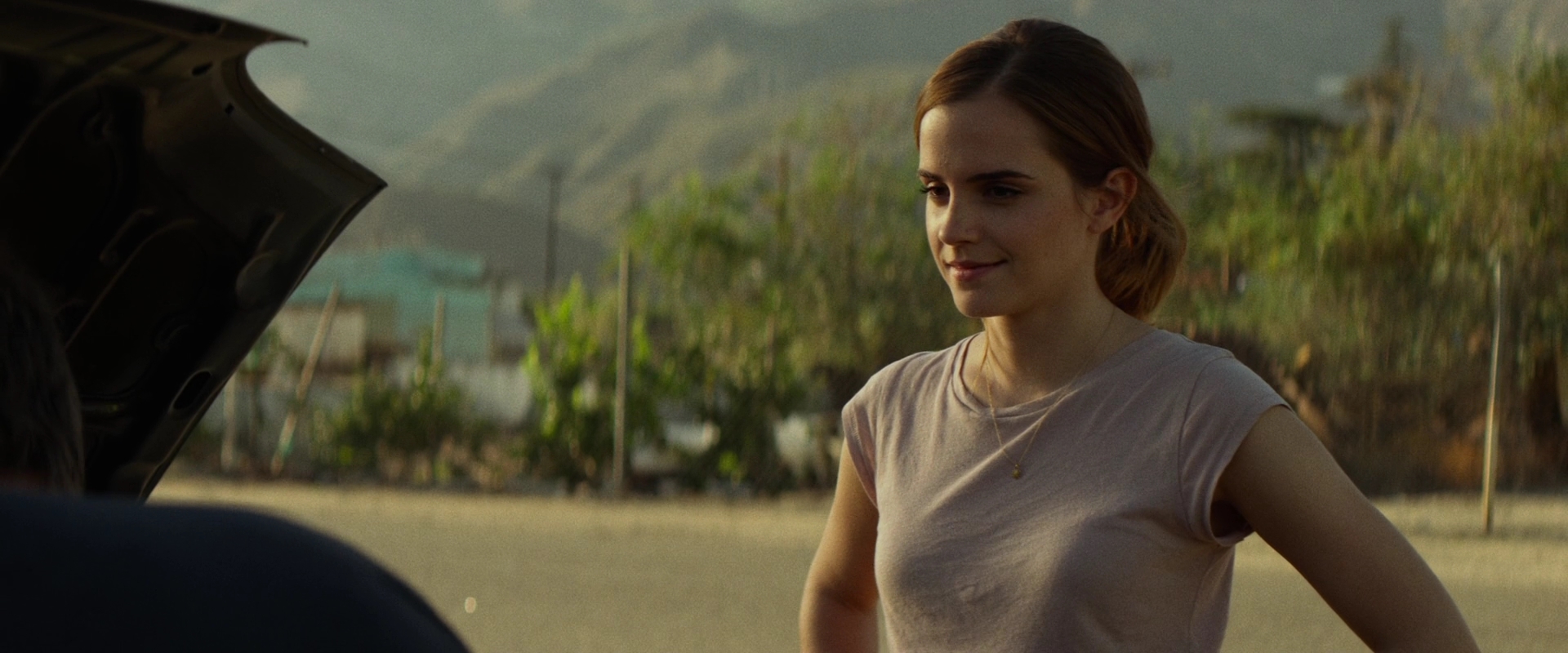 EmmaWatsonFan-dot-nl_TheCircle0183.jpg