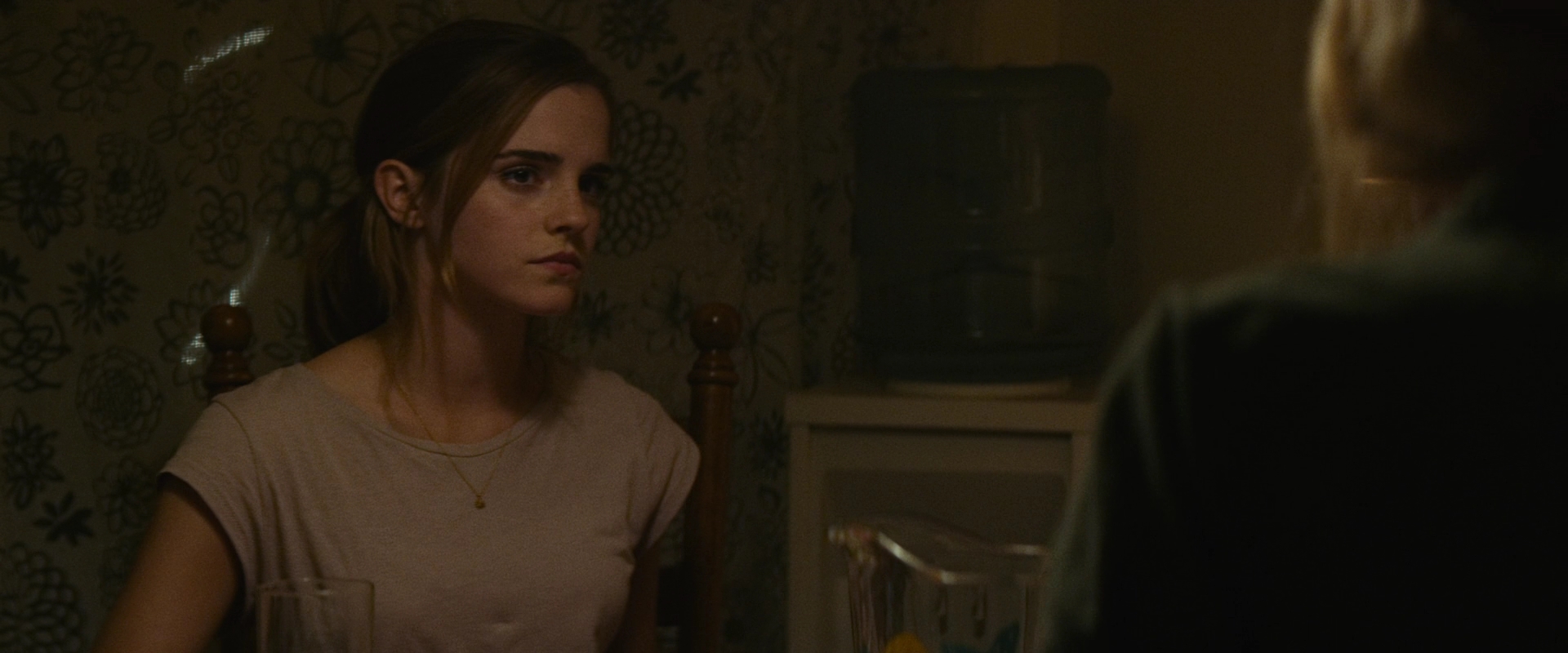 EmmaWatsonFan-dot-nl_TheCircle0267.jpg