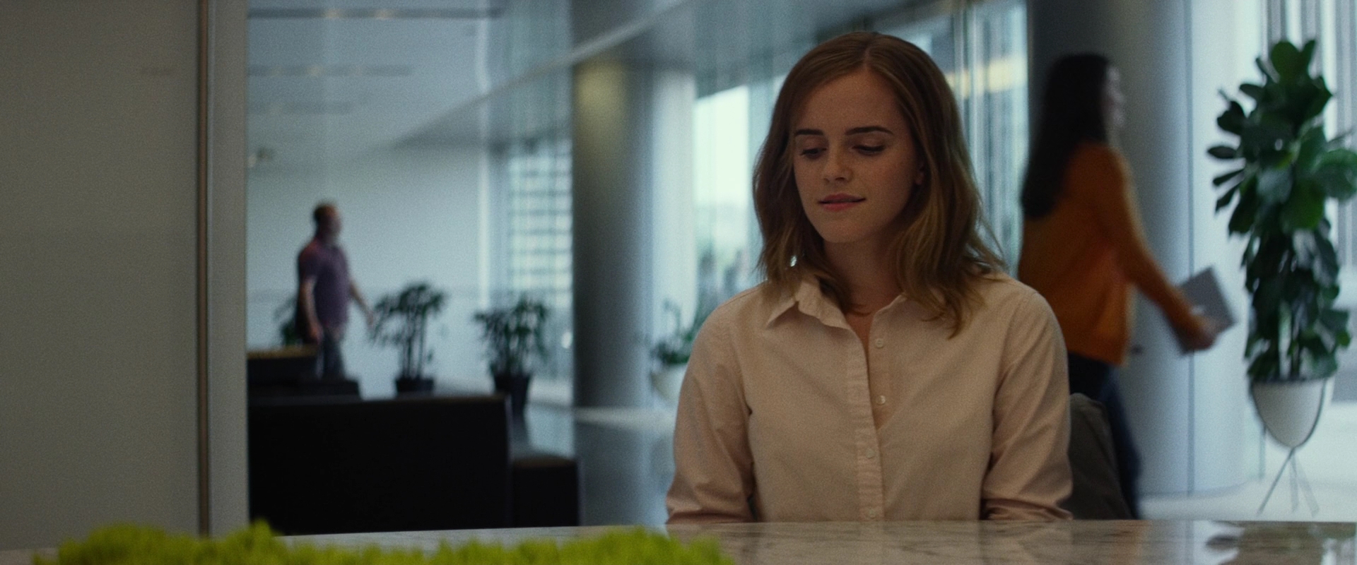 EmmaWatsonFan-dot-nl_TheCircle0391.jpg