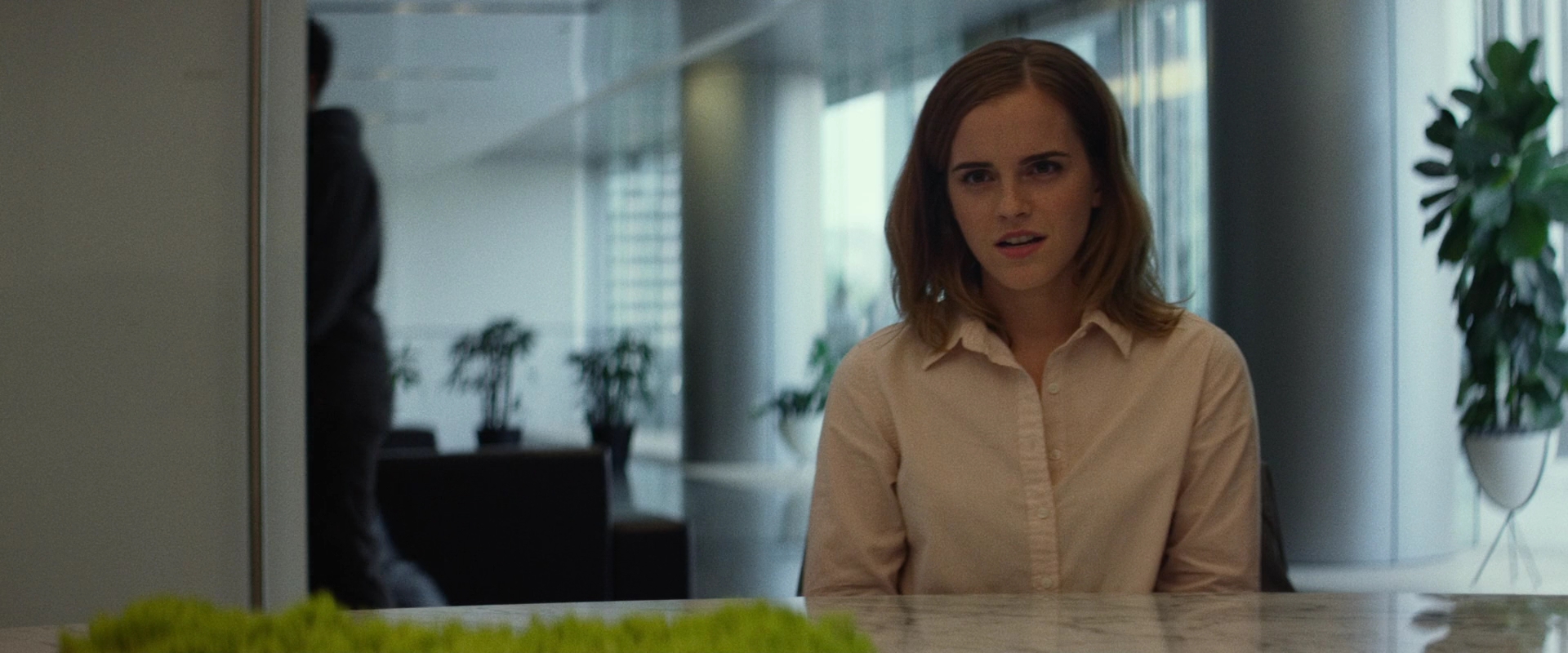 EmmaWatsonFan-dot-nl_TheCircle0420.jpg