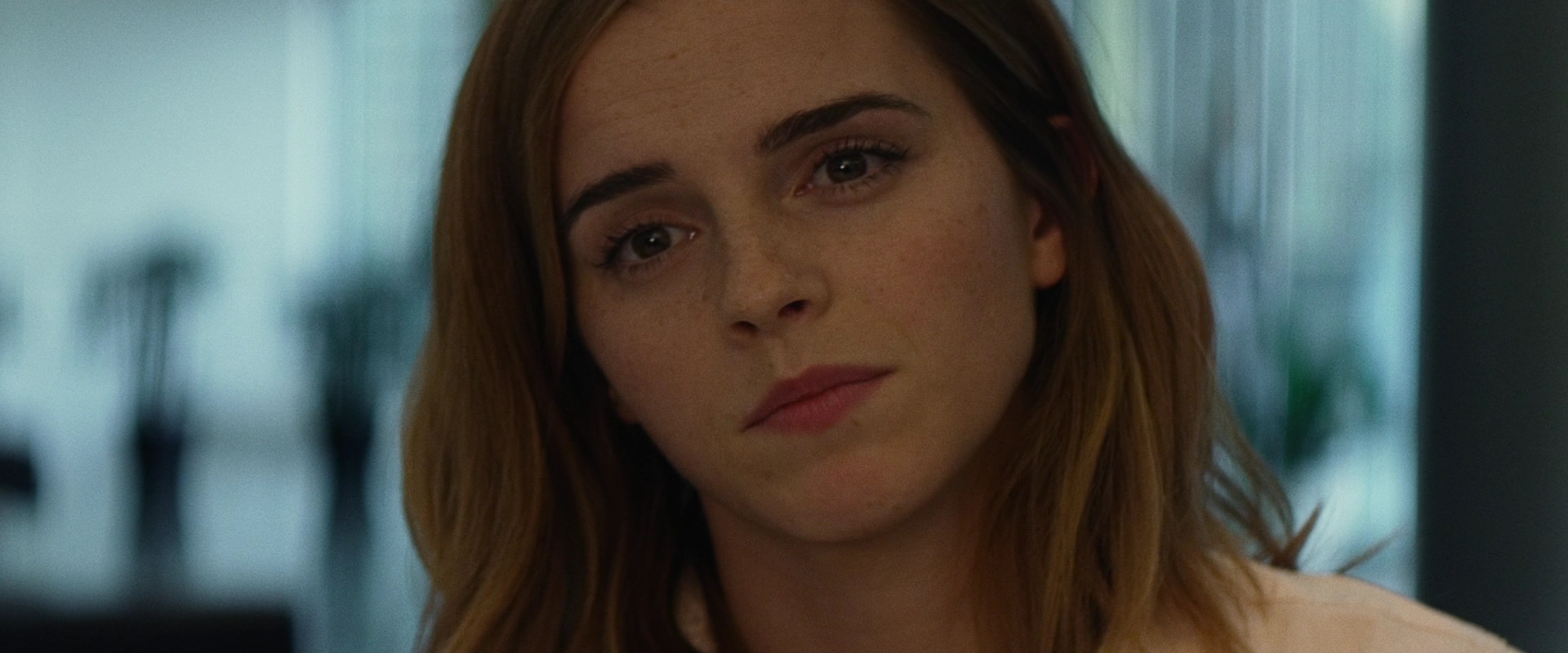 EmmaWatsonFan-dot-nl_TheCircle0463.jpg