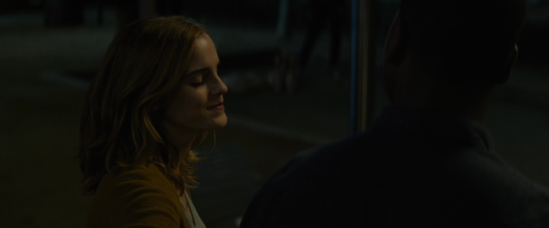 EmmaWatsonFan-dot-nl_TheCircle1221.jpg