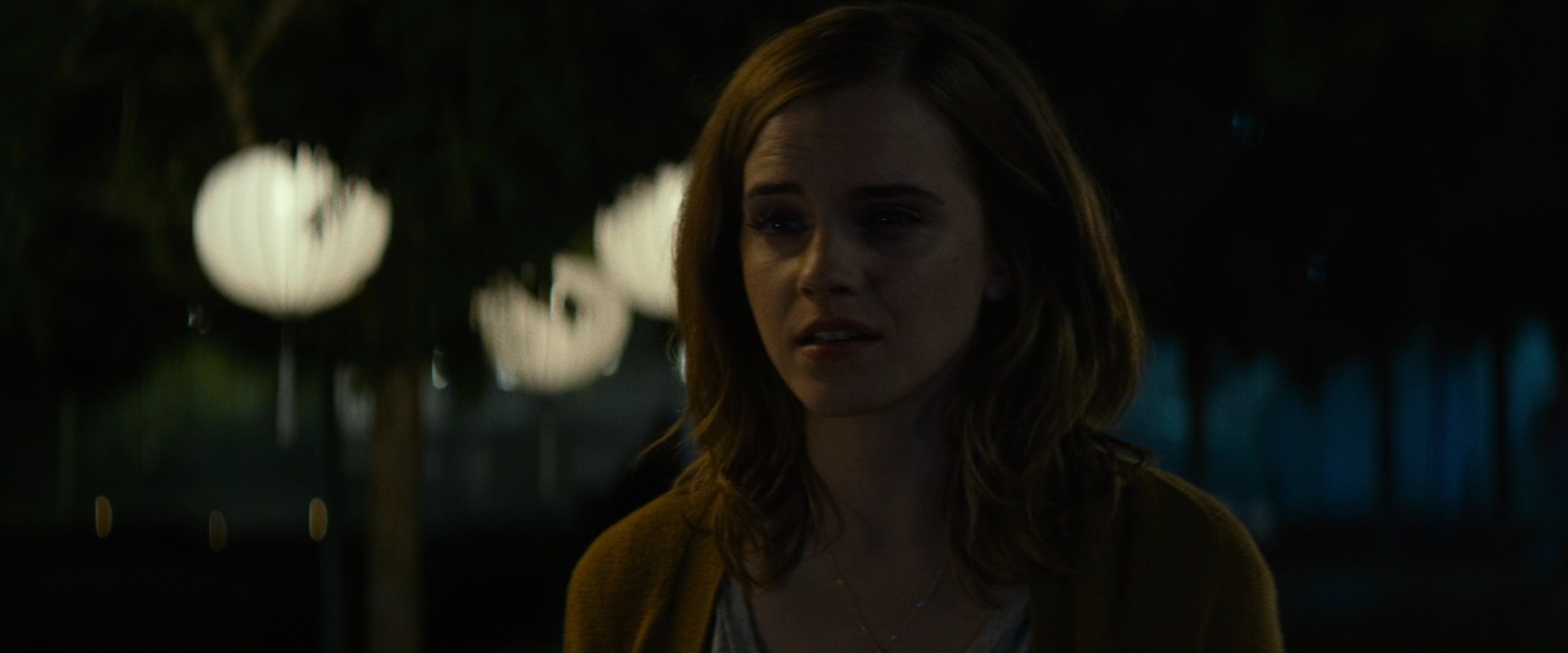 EmmaWatsonFan-dot-nl_TheCircle1322.jpg