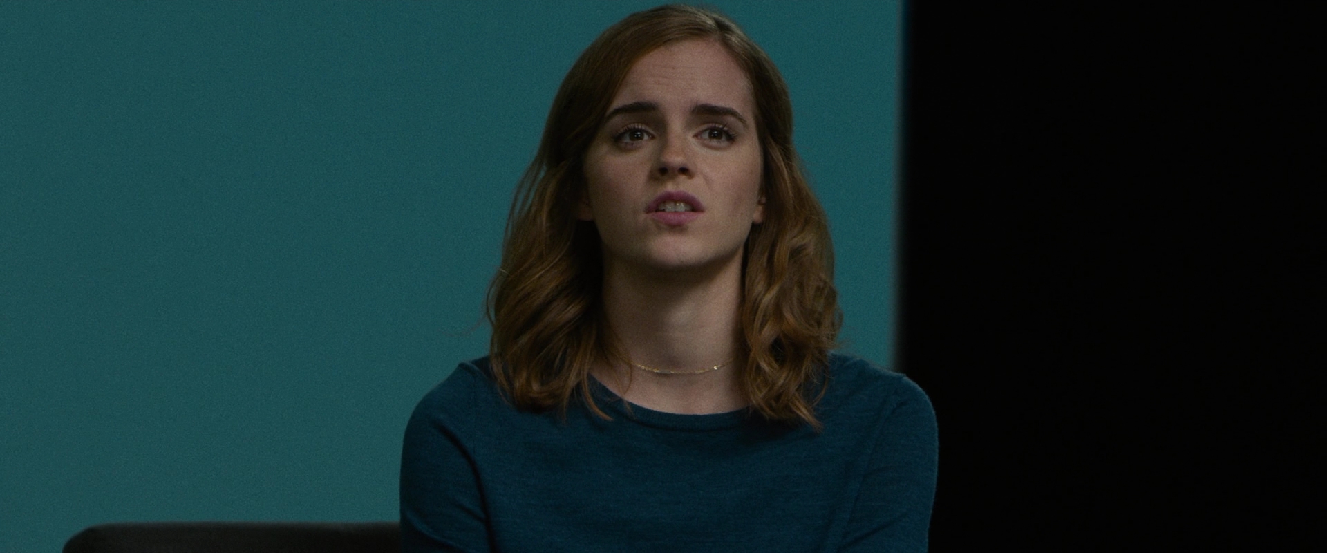 EmmaWatsonFan-dot-nl_TheCircle3196.jpg