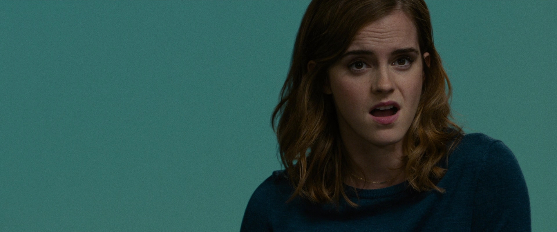 EmmaWatsonFan-dot-nl_TheCircle3230.jpg