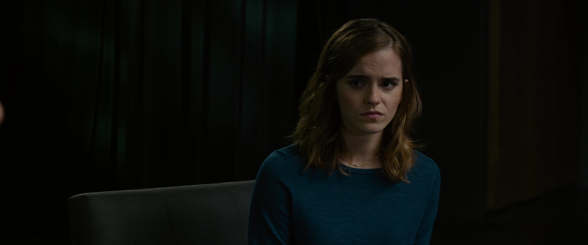 EmmaWatsonFan-dot-nl_TheCircle3299.jpg