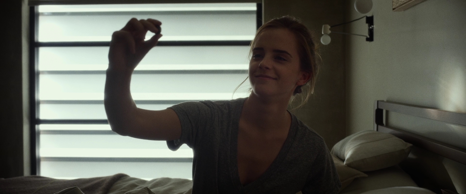 EmmaWatsonFan-dot-nl_TheCircle3472.jpg