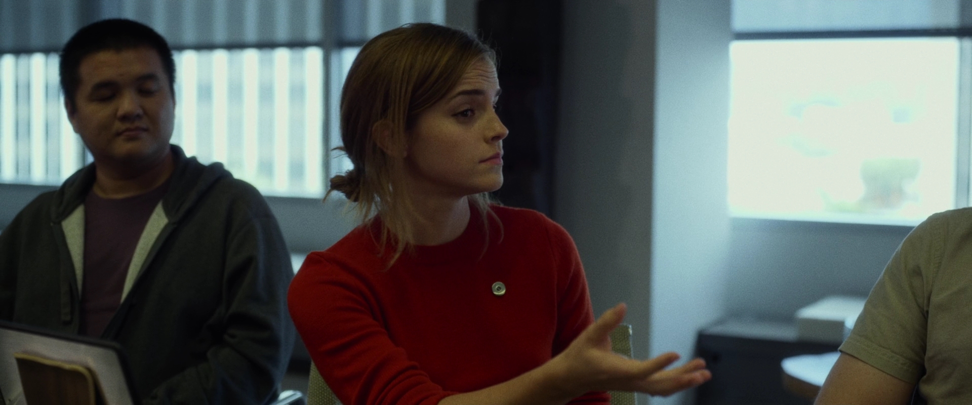EmmaWatsonFan-dot-nl_TheCircle4037.jpg