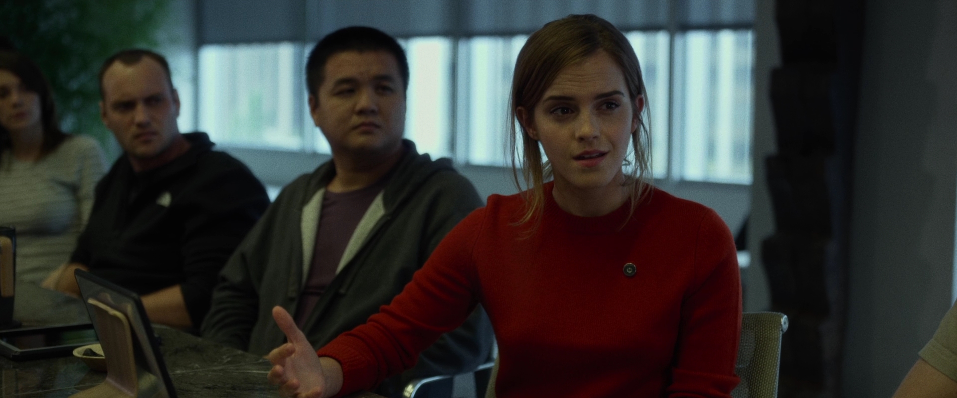 EmmaWatsonFan-dot-nl_TheCircle4083.jpg