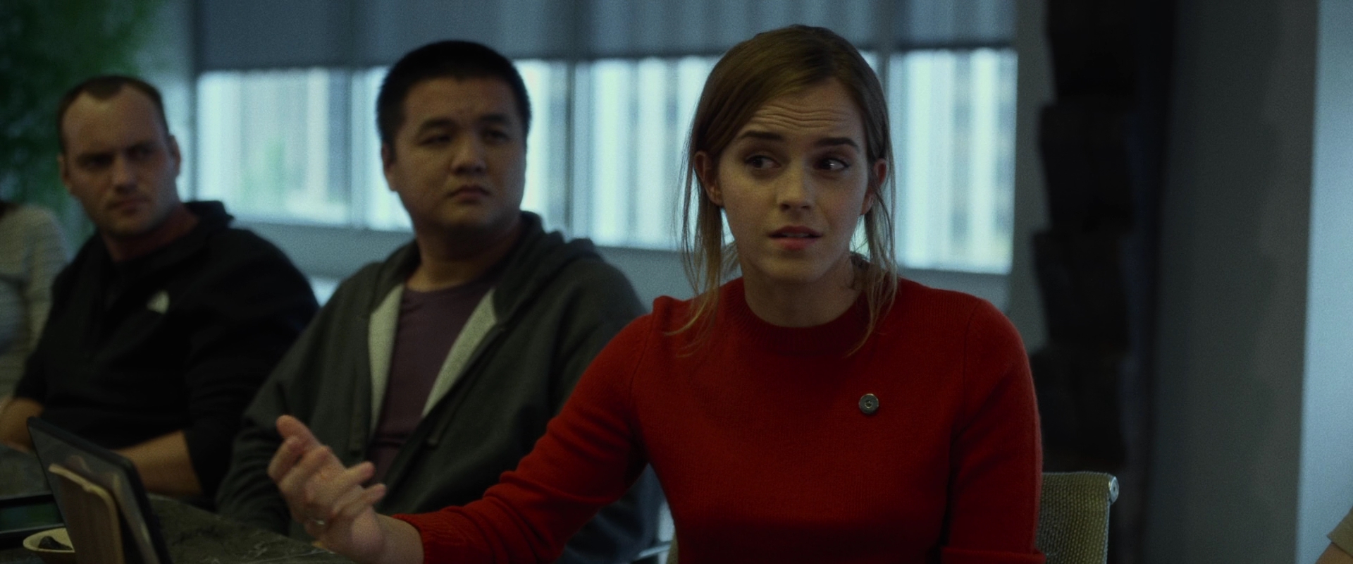 EmmaWatsonFan-dot-nl_TheCircle4085.jpg