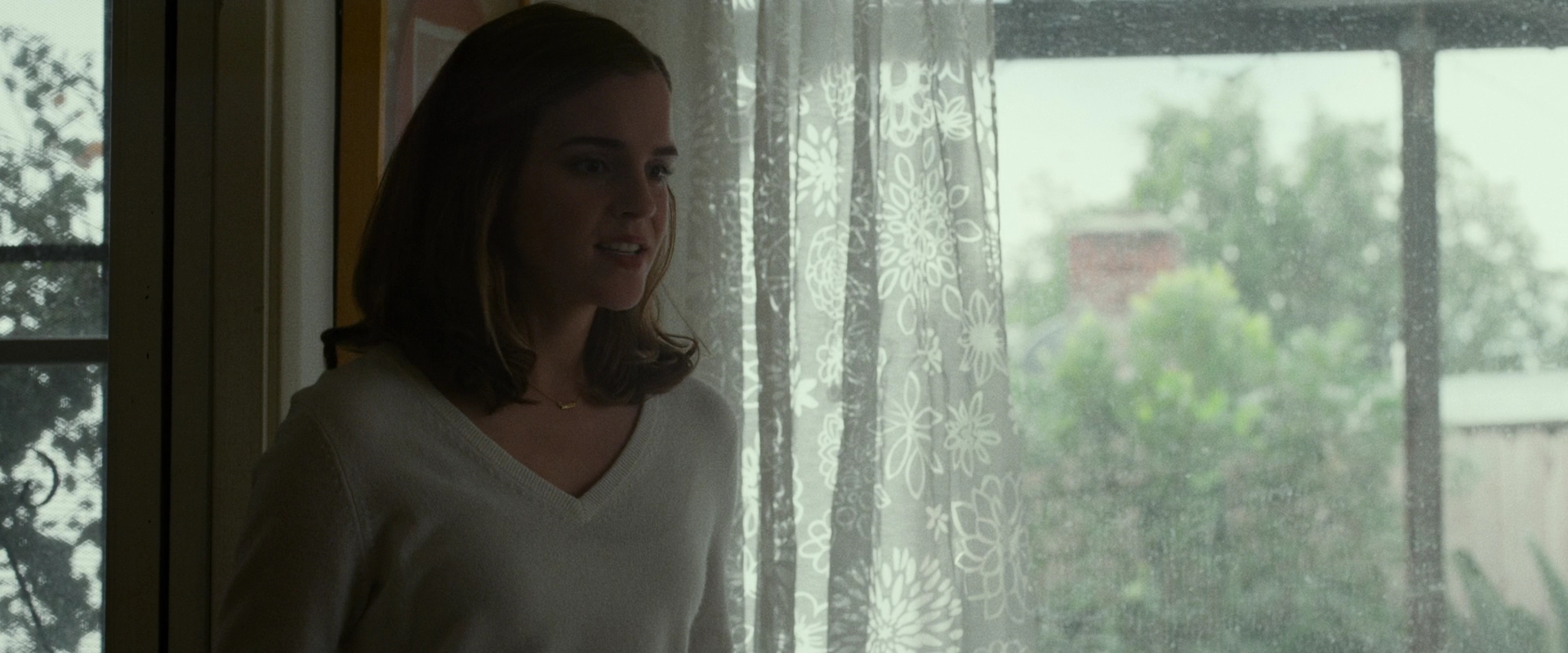 EmmaWatsonFan-dot-nl_TheCircle5281.jpg