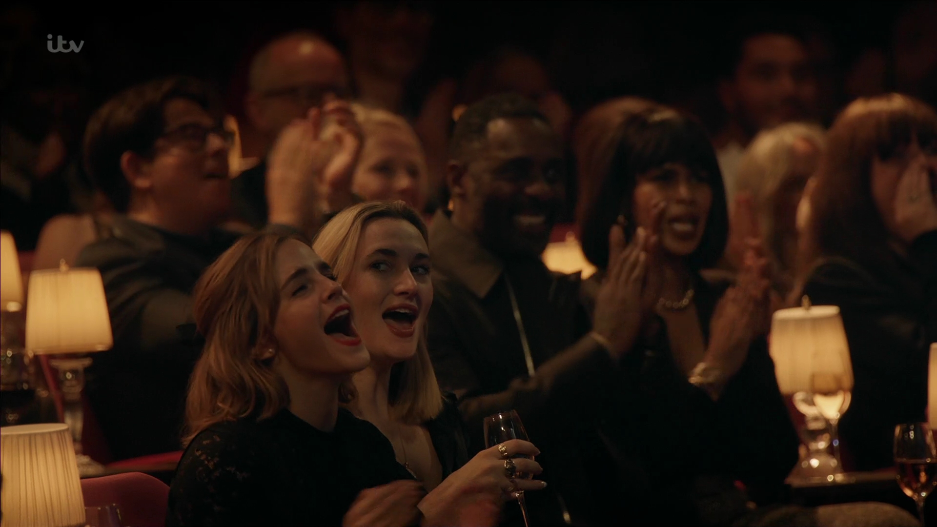 EmmaWatsonFan-dot-nl_AnAudiencewithAdele0320.jpg EmmaWatsonFan-dot-nl_AnAudiencewithAdele0320.jpg