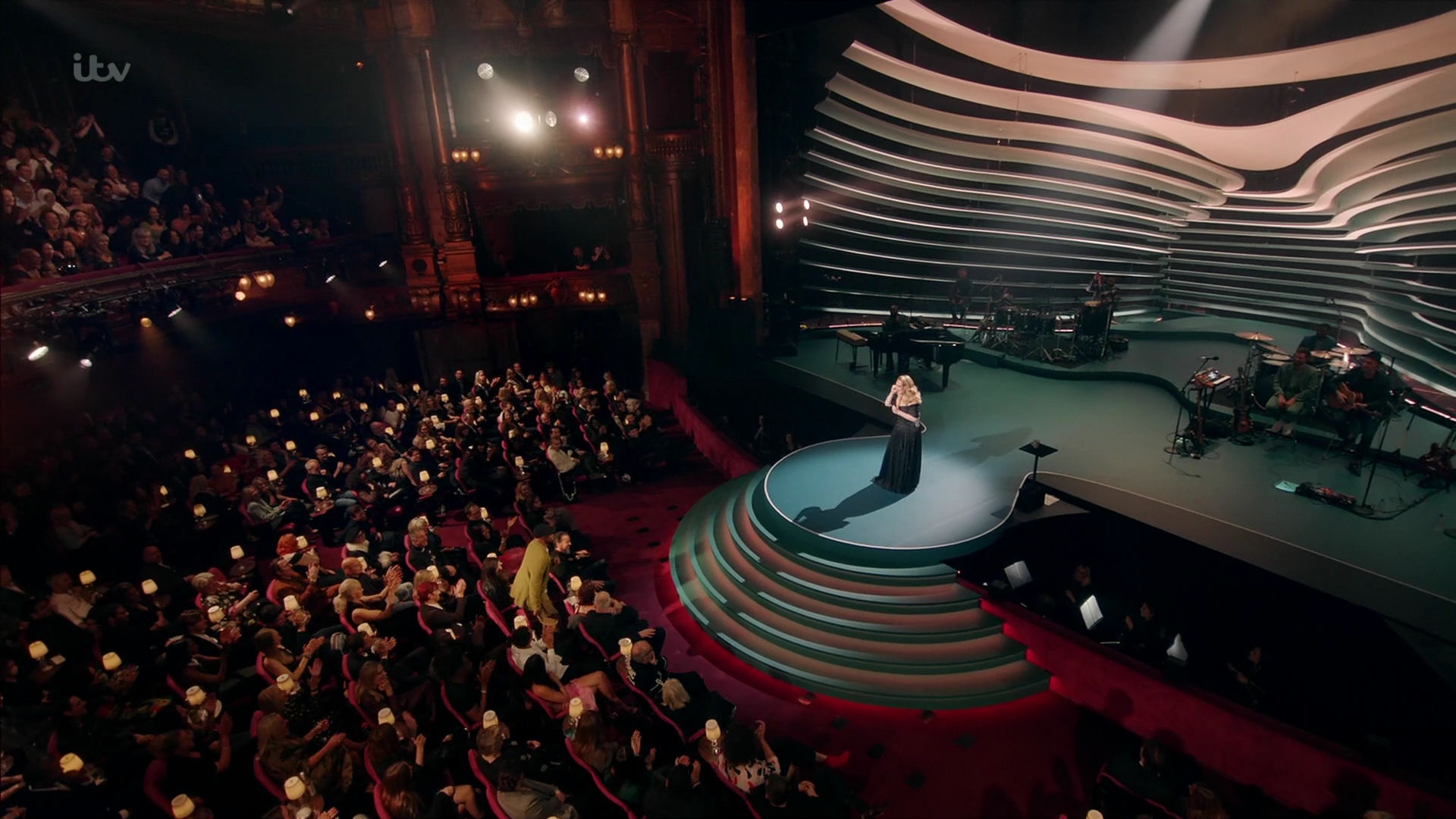 EmmaWatsonFan-dot-nl_AnAudiencewithAdele0747.jpg EmmaWatsonFan-dot-nl_AnAudiencewithAdele0747.jpg