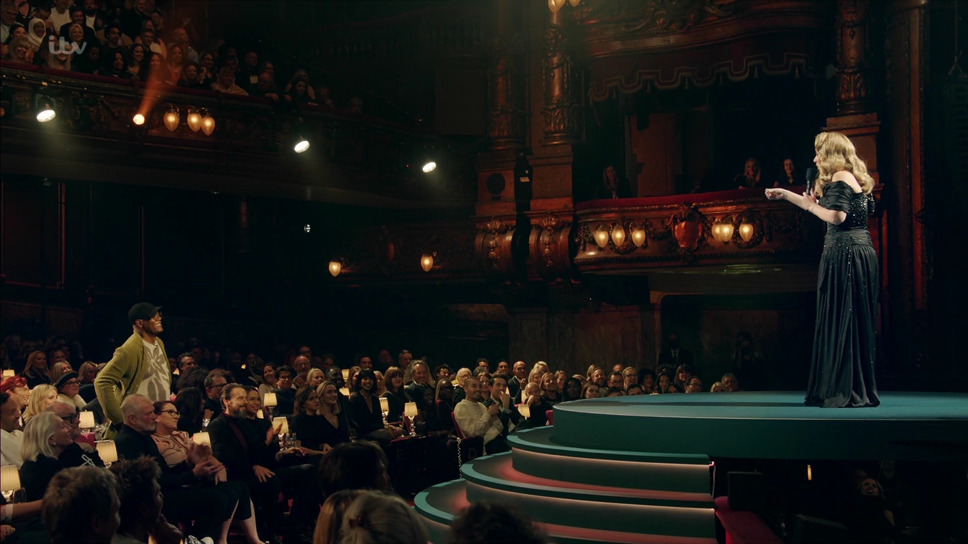 EmmaWatsonFan-dot-nl_AnAudiencewithAdele0830.jpg EmmaWatsonFan-dot-nl_AnAudiencewithAdele0830.jpg