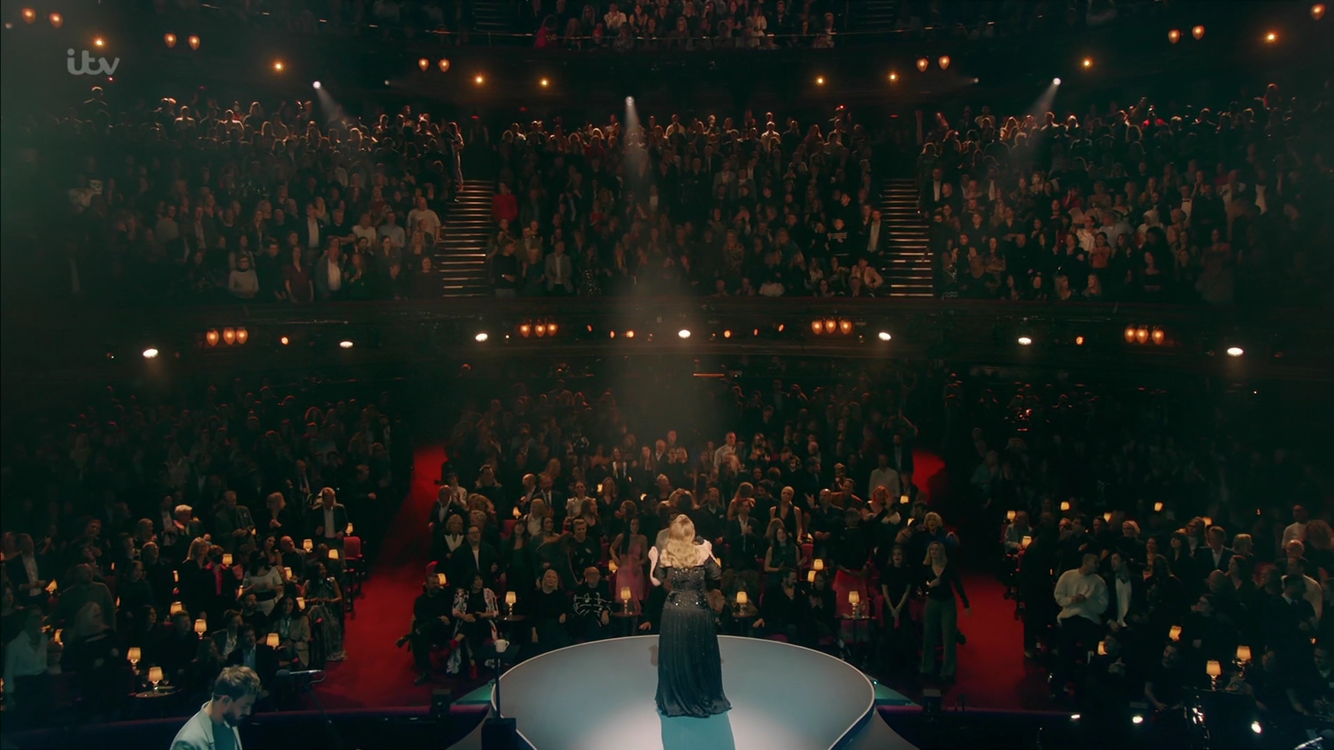 EmmaWatsonFan-dot-nl_AnAudiencewithAdele0954.jpg EmmaWatsonFan-dot-nl_AnAudiencewithAdele0954.jpg