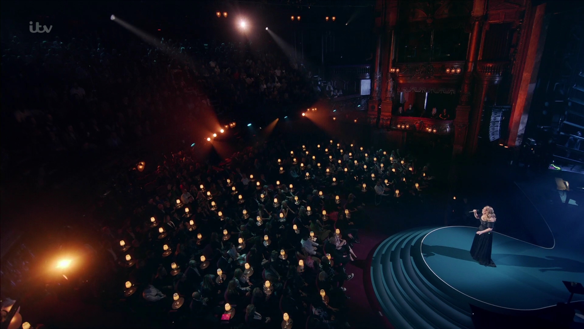 EmmaWatsonFan-dot-nl_AnAudiencewithAdele1260.jpg EmmaWatsonFan-dot-nl_AnAudiencewithAdele1260.jpg