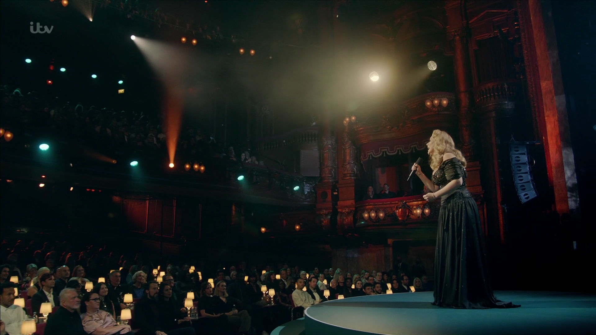 EmmaWatsonFan-dot-nl_AnAudiencewithAdele1294.jpg EmmaWatsonFan-dot-nl_AnAudiencewithAdele1294.jpg