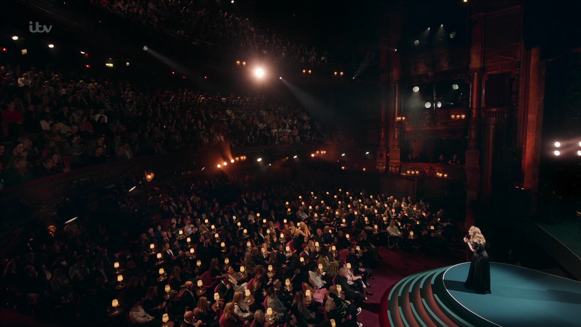 EmmaWatsonFan-dot-nl_AnAudiencewithAdele1565.jpg EmmaWatsonFan-dot-nl_AnAudiencewithAdele1565.jpg