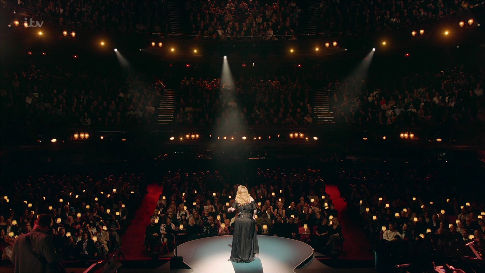 EmmaWatsonFan-dot-nl_AnAudiencewithAdele1880.jpg EmmaWatsonFan-dot-nl_AnAudiencewithAdele1880.jpg