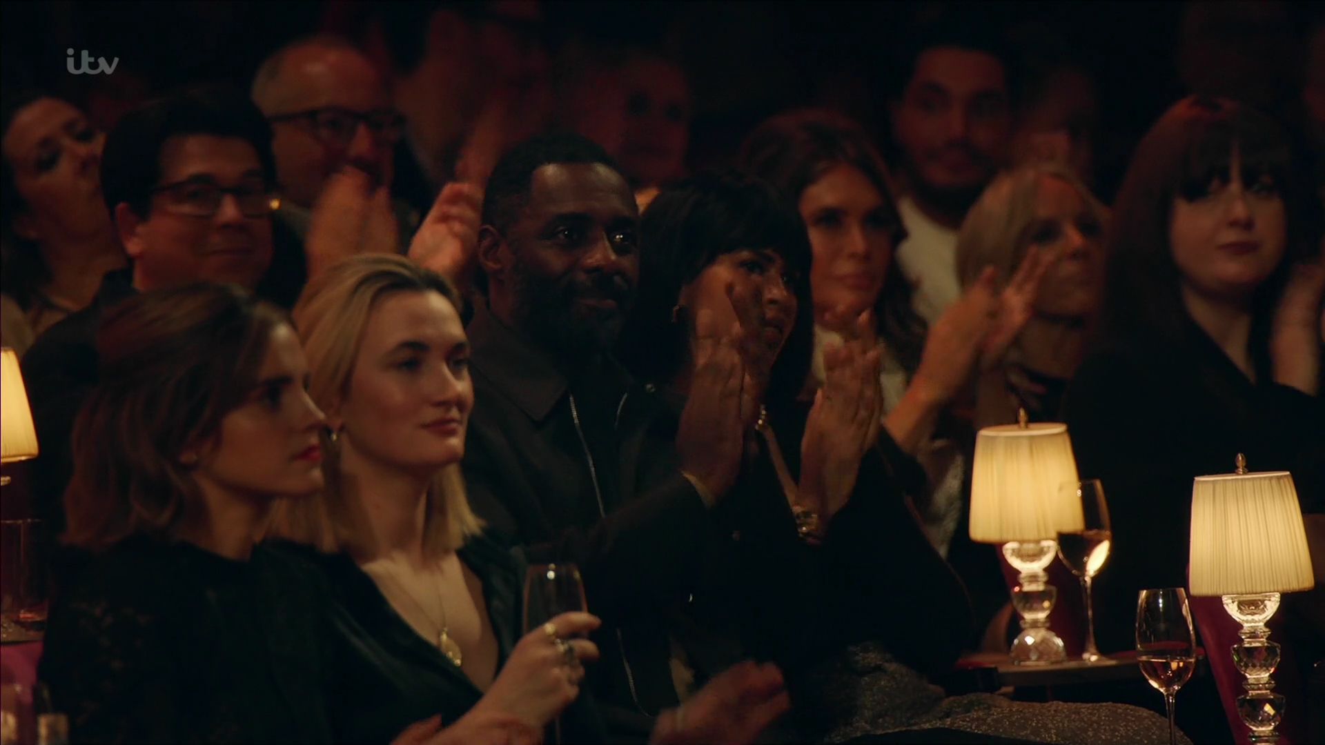 EmmaWatsonFan-dot-nl_AnAudiencewithAdele1916.jpg EmmaWatsonFan-dot-nl_AnAudiencewithAdele1916.jpg