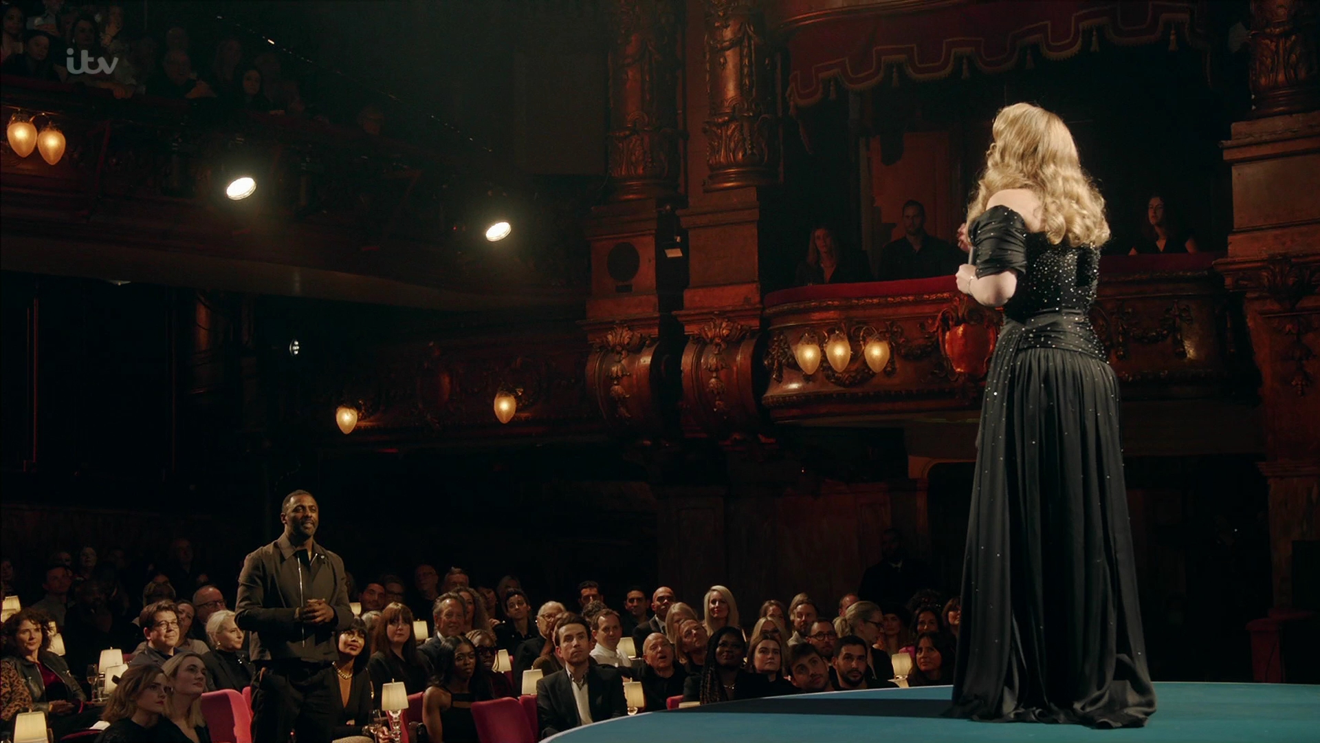 EmmaWatsonFan-dot-nl_AnAudiencewithAdele1963.jpg EmmaWatsonFan-dot-nl_AnAudiencewithAdele1963.jpg