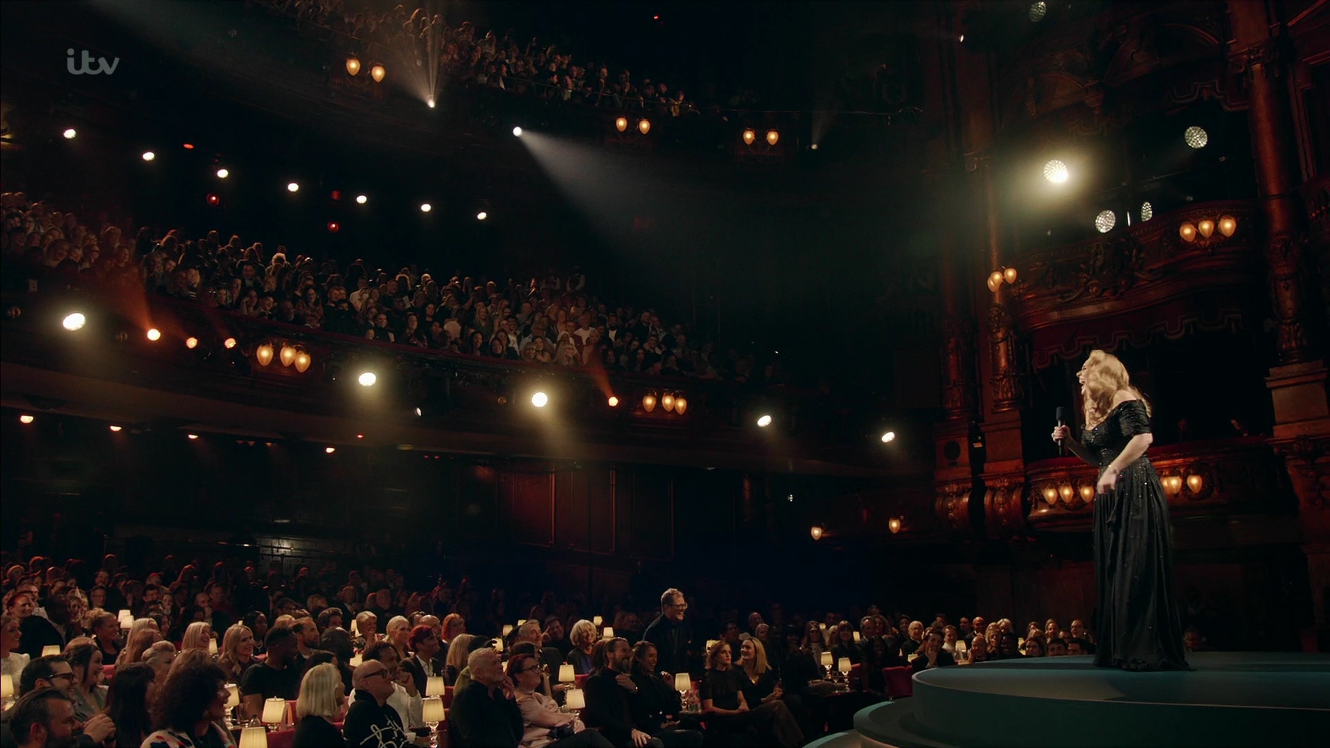 EmmaWatsonFan-dot-nl_AnAudiencewithAdele2094.jpg EmmaWatsonFan-dot-nl_AnAudiencewithAdele2094.jpg