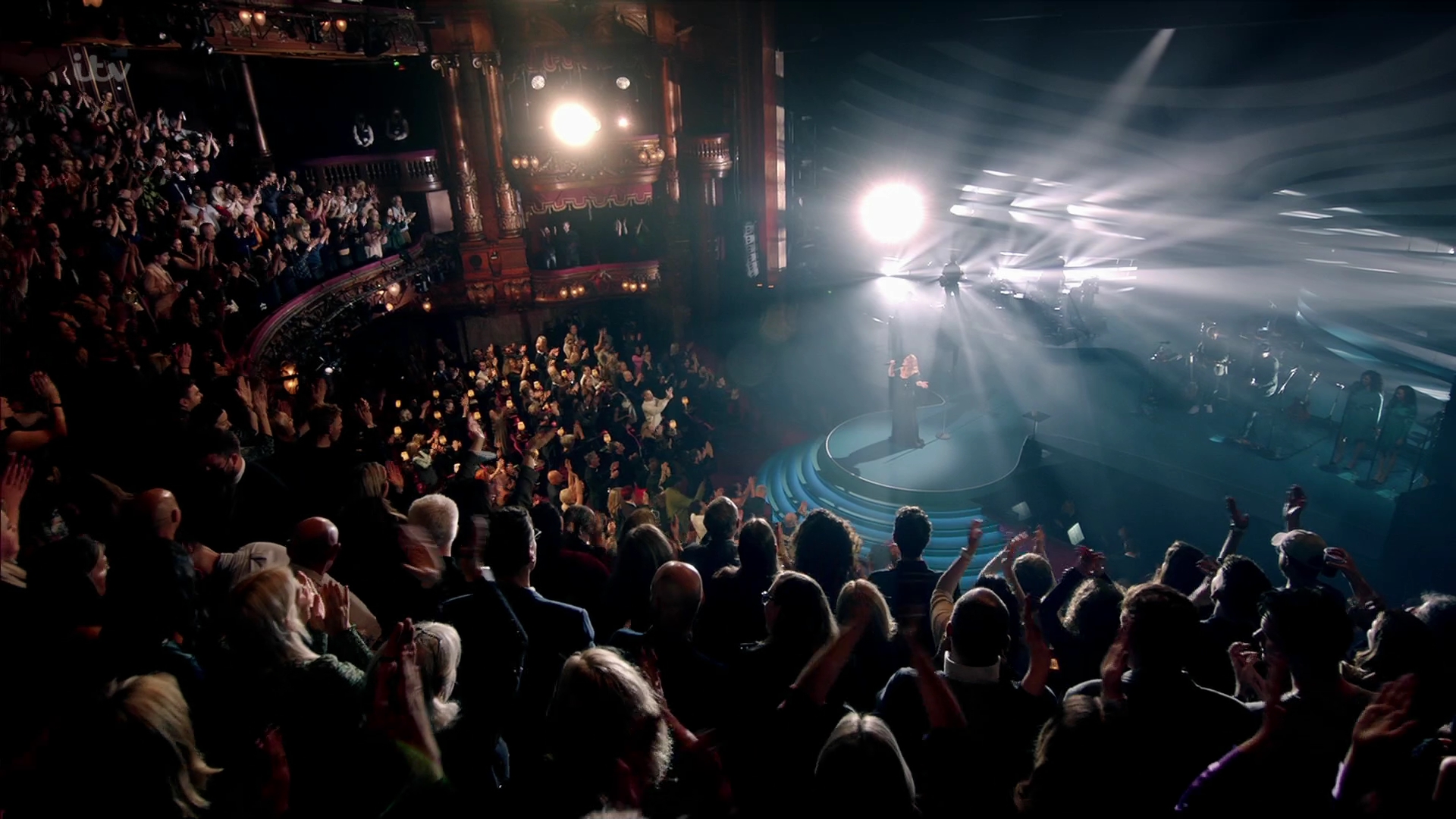 EmmaWatsonFan-dot-nl_AnAudiencewithAdele2326.jpg EmmaWatsonFan-dot-nl_AnAudiencewithAdele2326.jpg