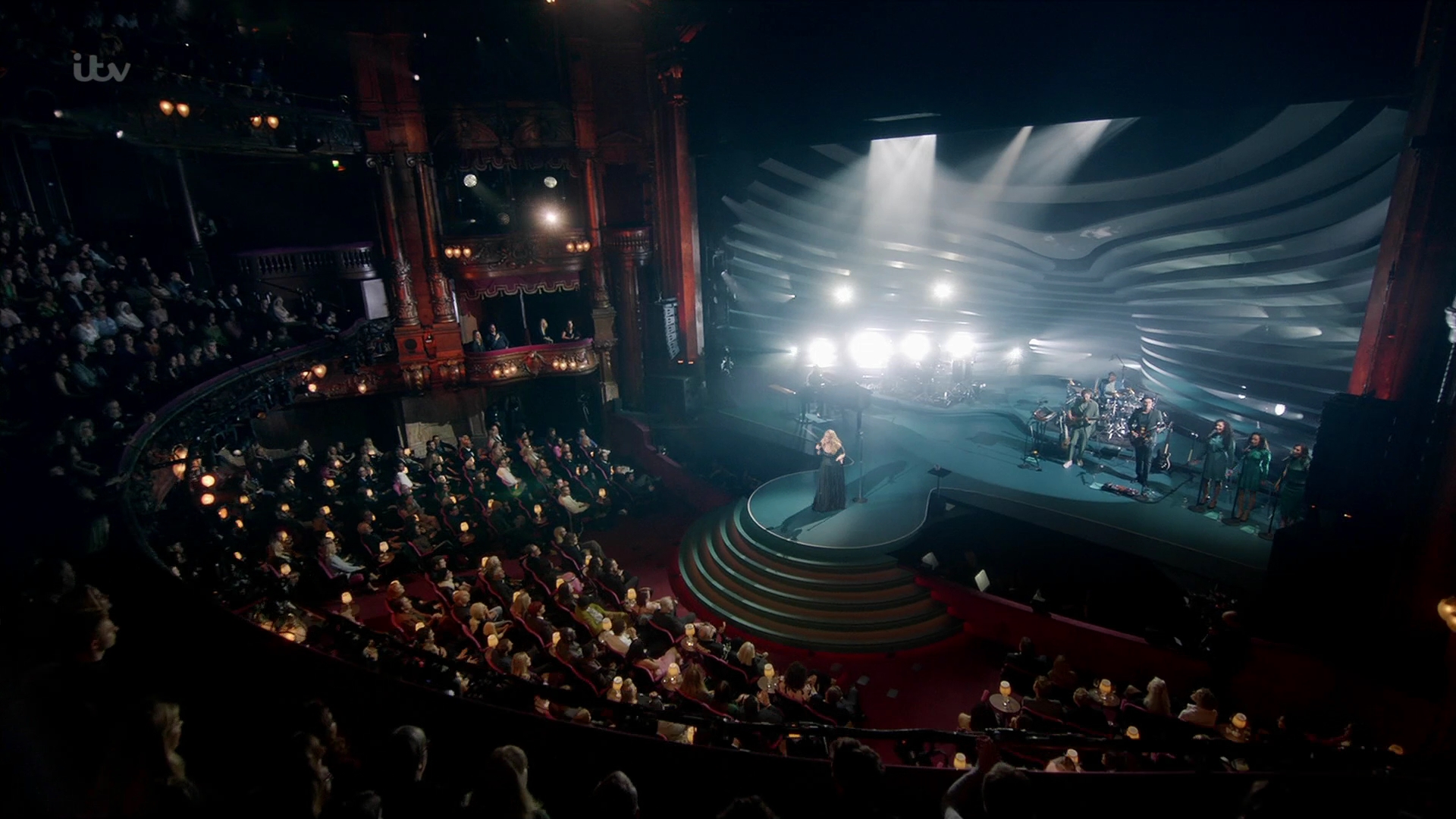 EmmaWatsonFan-dot-nl_AnAudiencewithAdele2693.jpg EmmaWatsonFan-dot-nl_AnAudiencewithAdele2693.jpg