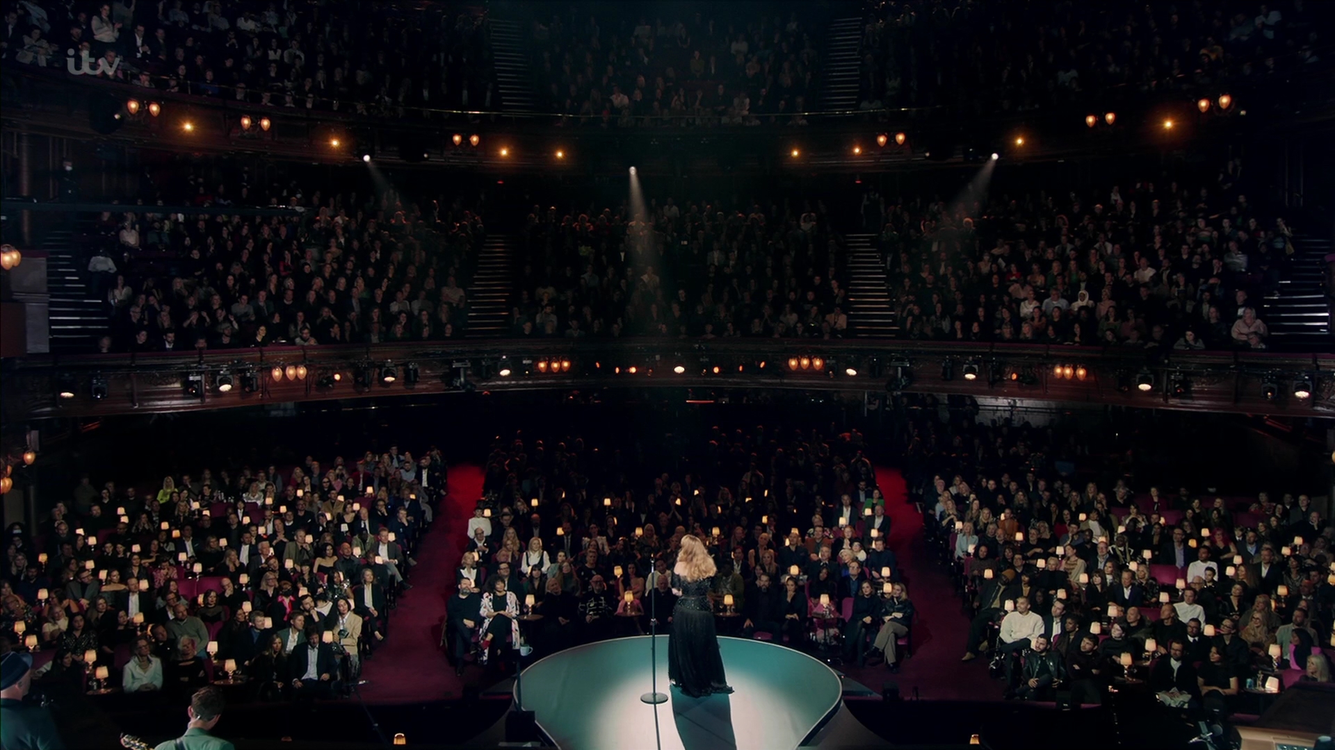 EmmaWatsonFan-dot-nl_AnAudiencewithAdele2705.jpg EmmaWatsonFan-dot-nl_AnAudiencewithAdele2705.jpg