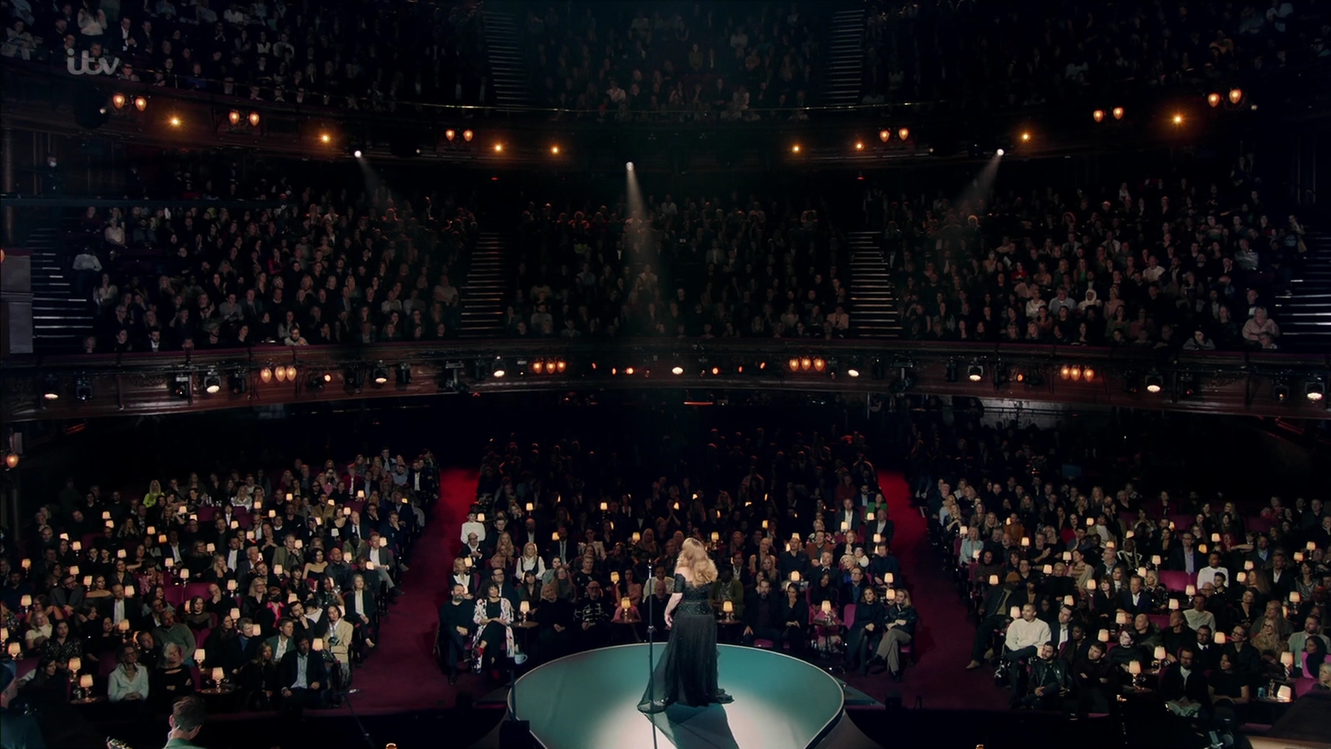 EmmaWatsonFan-dot-nl_AnAudiencewithAdele2706.jpg EmmaWatsonFan-dot-nl_AnAudiencewithAdele2706.jpg