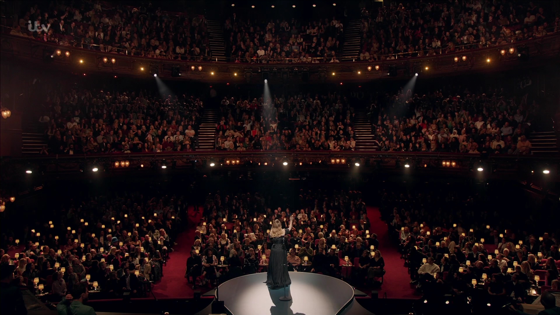 EmmaWatsonFan-dot-nl_AnAudiencewithAdele3395.jpg EmmaWatsonFan-dot-nl_AnAudiencewithAdele3395.jpg