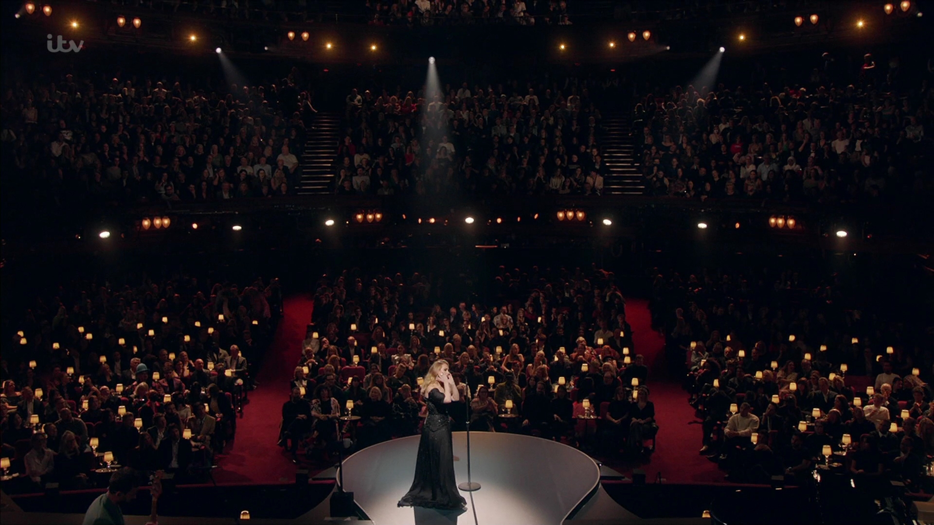 EmmaWatsonFan-dot-nl_AnAudiencewithAdele3411.jpg EmmaWatsonFan-dot-nl_AnAudiencewithAdele3411.jpg