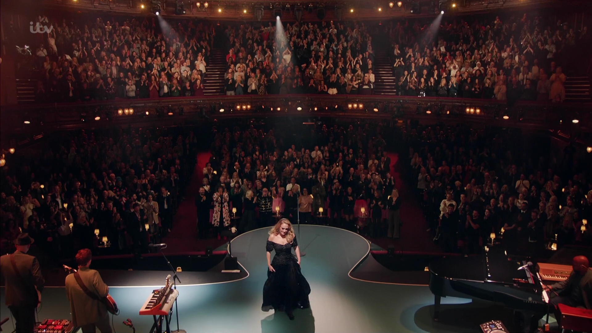 EmmaWatsonFan-dot-nl_AnAudiencewithAdele4044.jpg EmmaWatsonFan-dot-nl_AnAudiencewithAdele4044.jpg