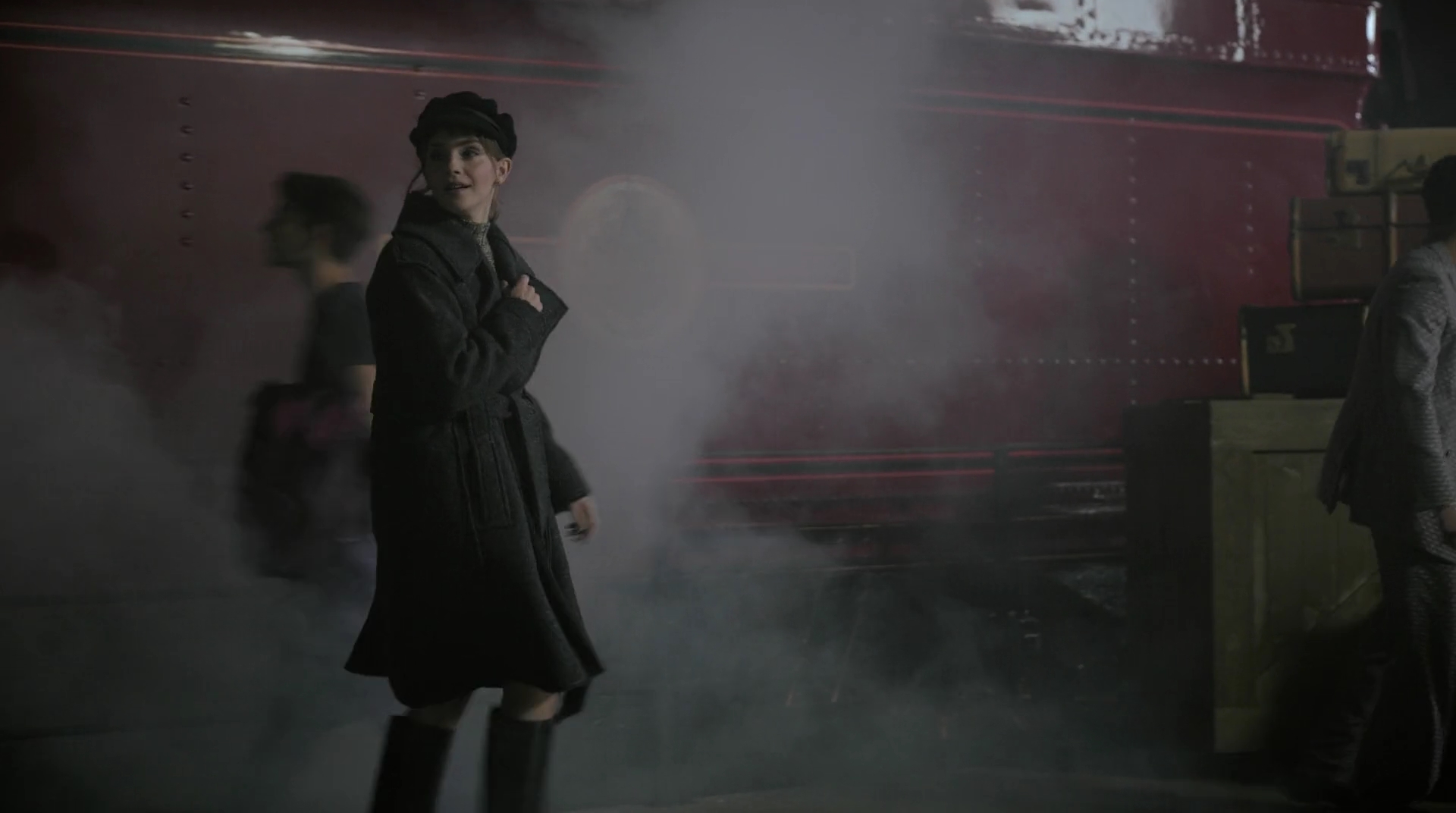 EmmaWatsonFan-dot-nl_HarryPotter-ReturnToHogwarts0079.jpg