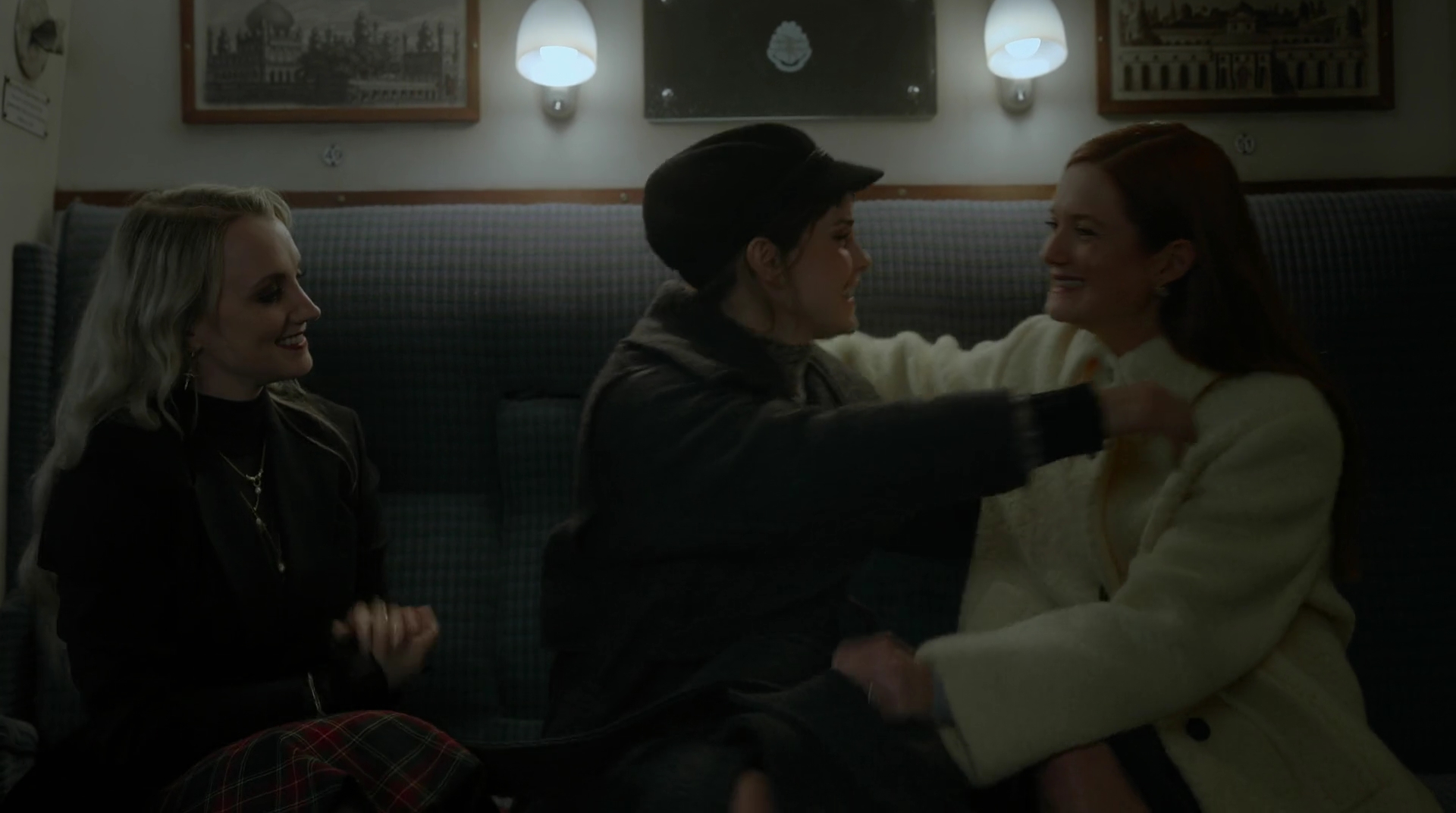 EmmaWatsonFan-dot-nl_HarryPotter-ReturnToHogwarts0101.jpg EmmaWatsonFan-dot-nl_HarryPotter-ReturnToHogwarts0101.jpg