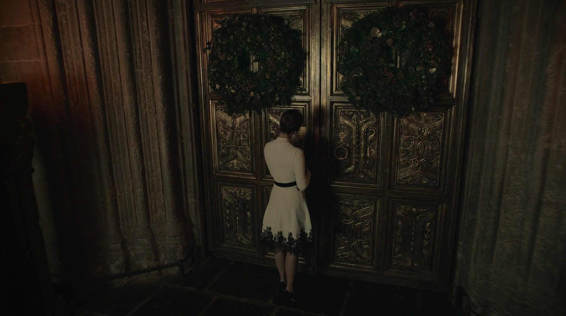EmmaWatsonFan-dot-nl_HarryPotter-ReturnToHogwarts0129.jpg
