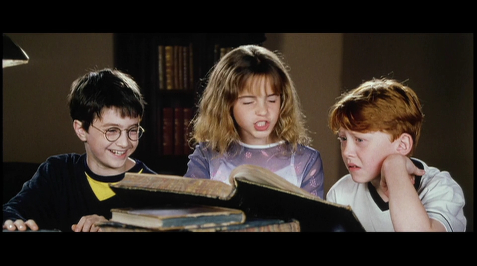 EmmaWatsonFan-dot-nl_HarryPotter-ReturnToHogwarts0596.jpg EmmaWatsonFan-dot-nl_HarryPotter-ReturnToHogwarts0596.jpg