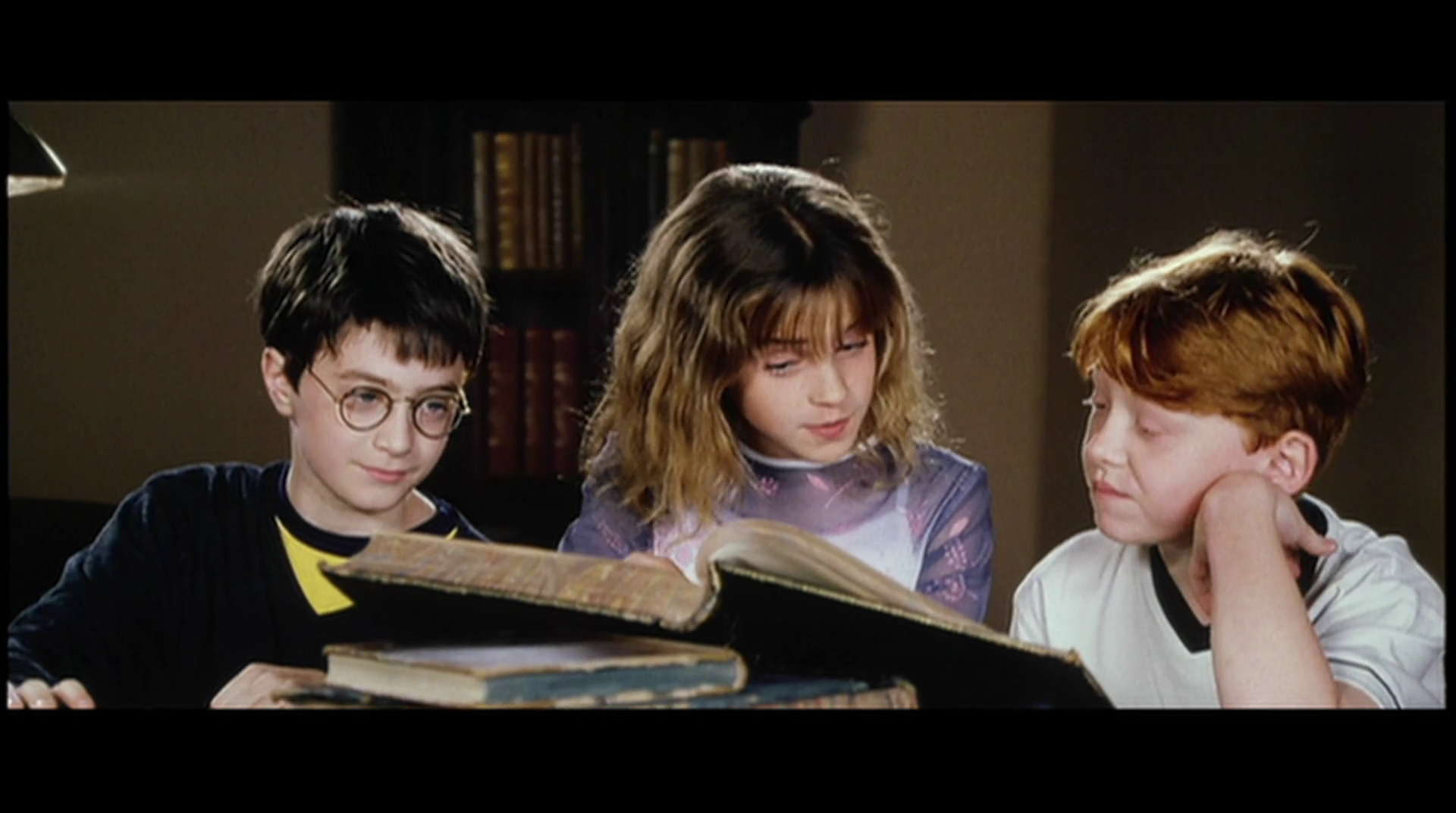 EmmaWatsonFan-dot-nl_HarryPotter-ReturnToHogwarts0598.jpg EmmaWatsonFan-dot-nl_HarryPotter-ReturnToHogwarts0598.jpg