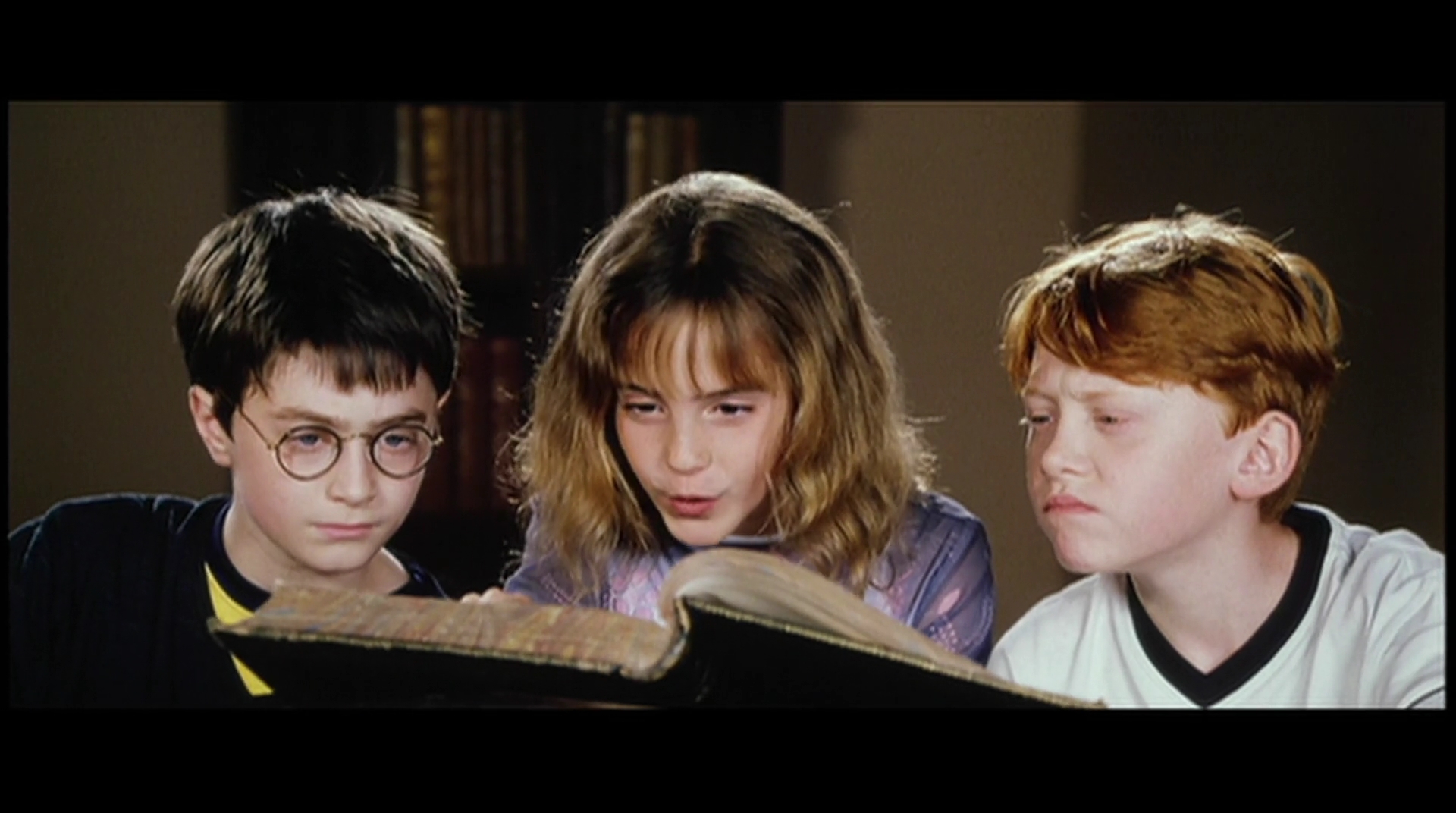 EmmaWatsonFan-dot-nl_HarryPotter-ReturnToHogwarts0611.jpg EmmaWatsonFan-dot-nl_HarryPotter-ReturnToHogwarts0611.jpg