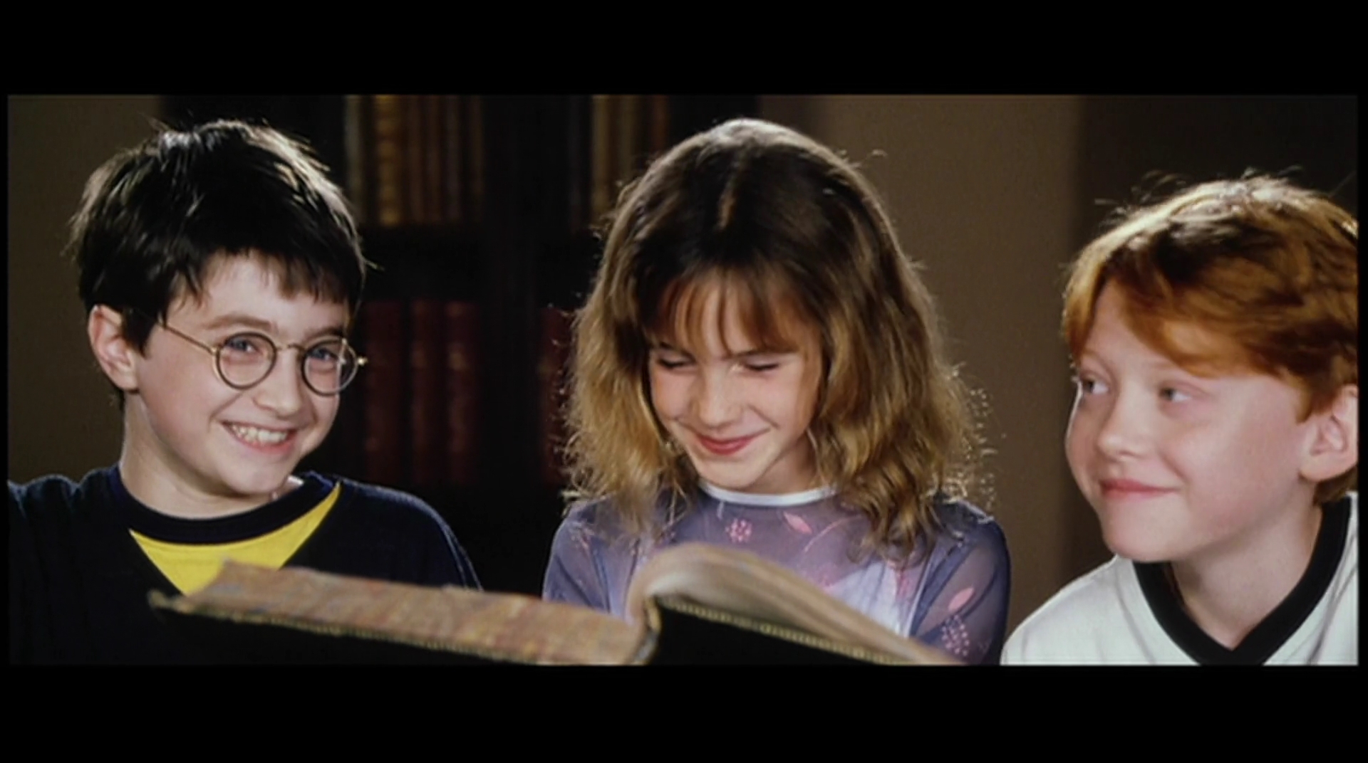 EmmaWatsonFan-dot-nl_HarryPotter-ReturnToHogwarts0621.jpg